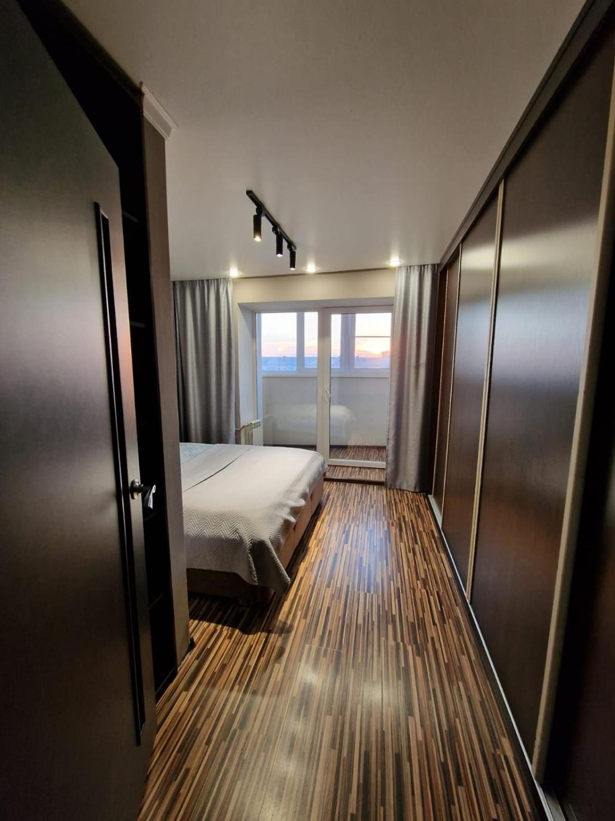 Apartment On Republic Square Ustʼ-Kamenogorsk Zewnętrze zdjęcie