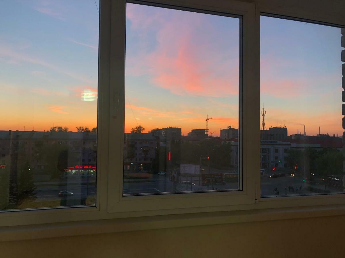 Apartment On Republic Square Ustʼ-Kamenogorsk Zewnętrze zdjęcie