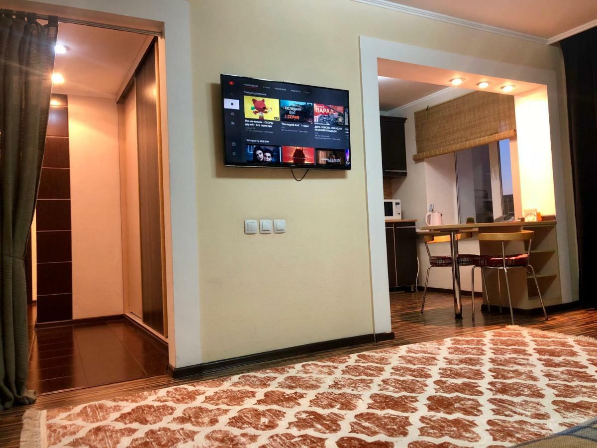 Apartment On Republic Square Ustʼ-Kamenogorsk Zewnętrze zdjęcie